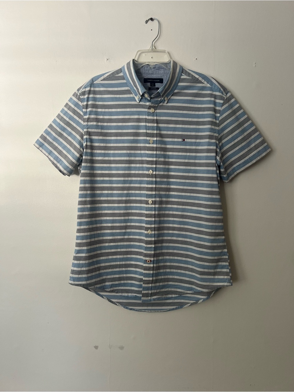 Tommy Hilfiger Blue/white/gray preppy Striped Short-Sleeve Mens Button Shirt, L